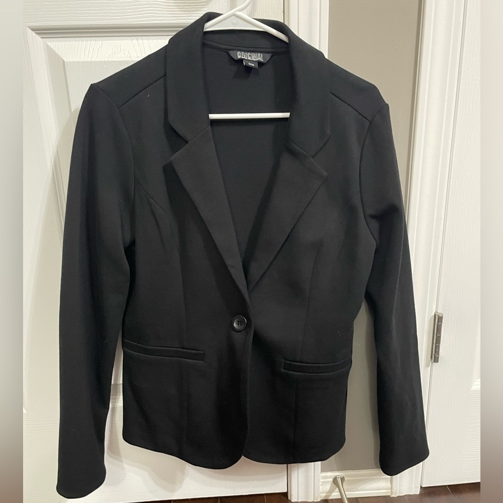 Nicole Miller black blazer. Size M.